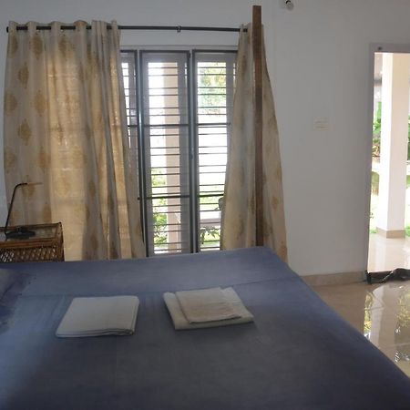 Arya Homestay Bougain Villa Gokarna  Eksteriør bilde