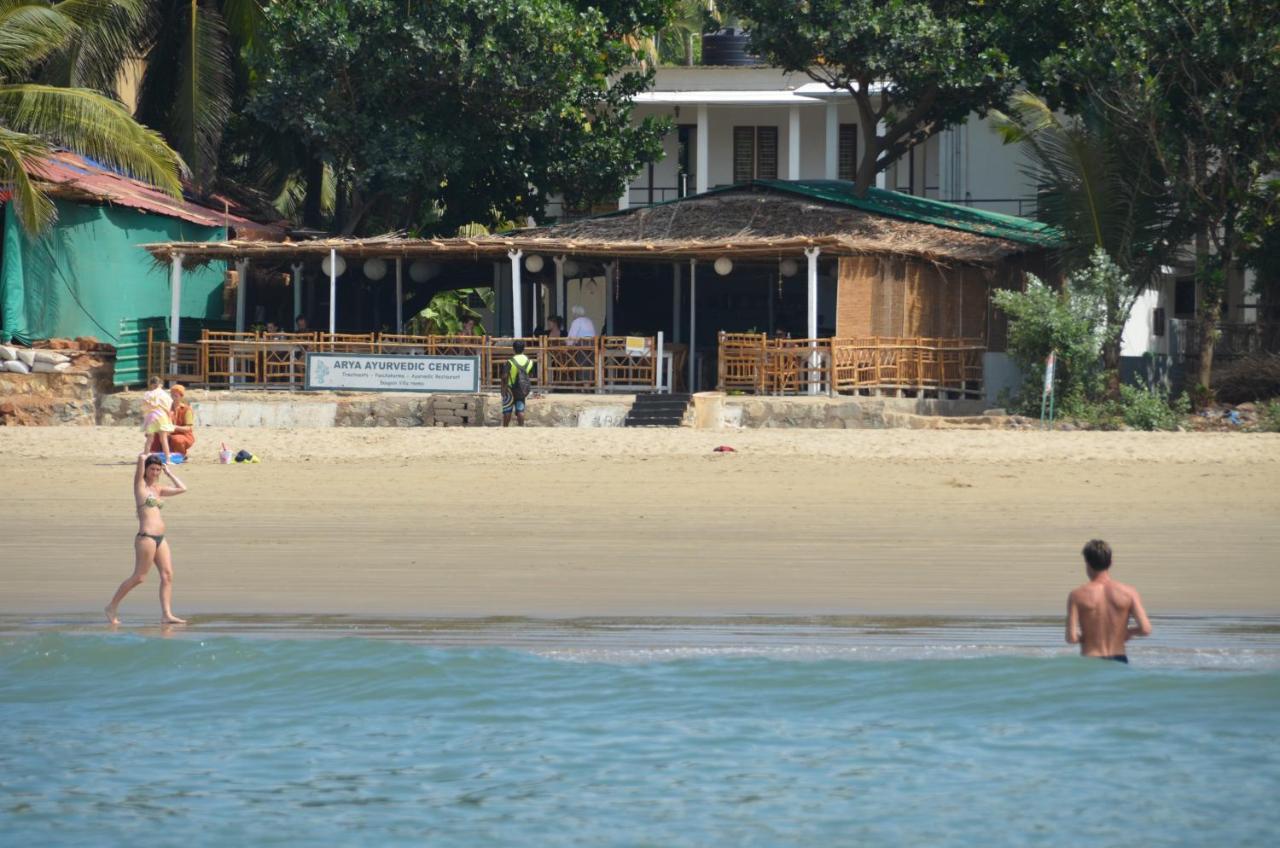 Arya Homestay Bougain Villa Gokarna  Eksteriør bilde