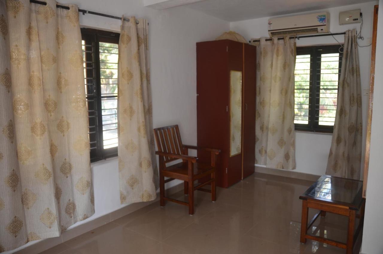 Arya Homestay Bougain Villa Gokarna  Eksteriør bilde