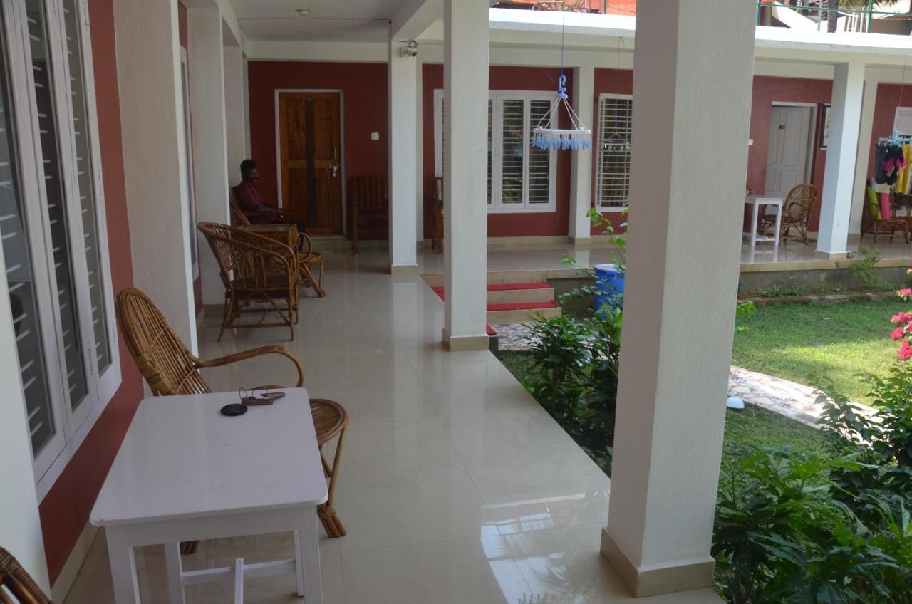 Arya Homestay Bougain Villa Gokarna  Eksteriør bilde