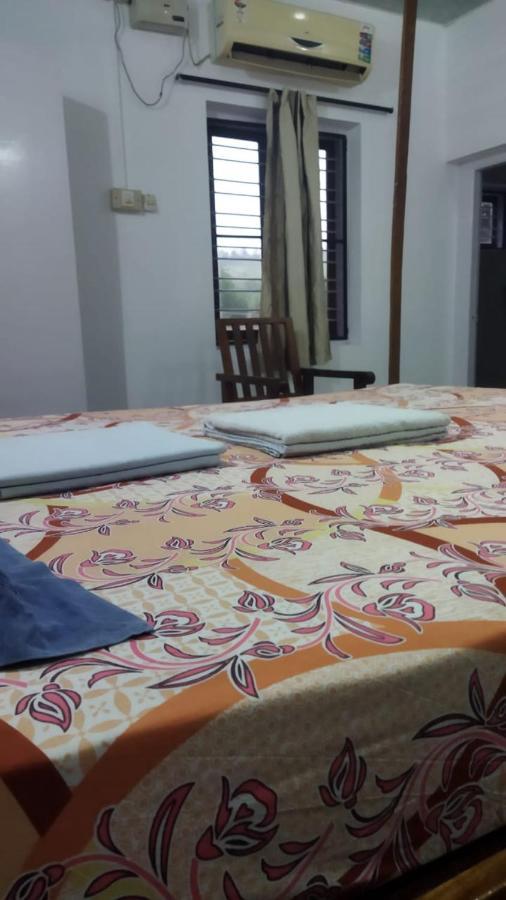 Arya Homestay Bougain Villa Gokarna  Eksteriør bilde